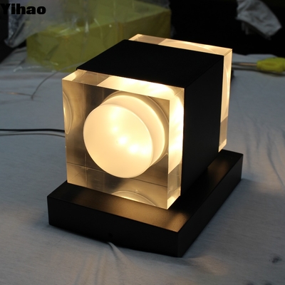 खरीदें Modern LED Wall Lamp with Crystal Shade Warm White 3500K ऑनलाइन निर्माण