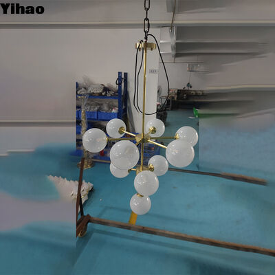 खरीदें लिविंग रूम और बेडरूम के लिए पीतल के शरीर और E12 बल्ब बेस के साथ Yihao आधुनिक लक्जरी हाथ से फूंक दिया ग्लास झूमर ऑनलाइन निर्माण