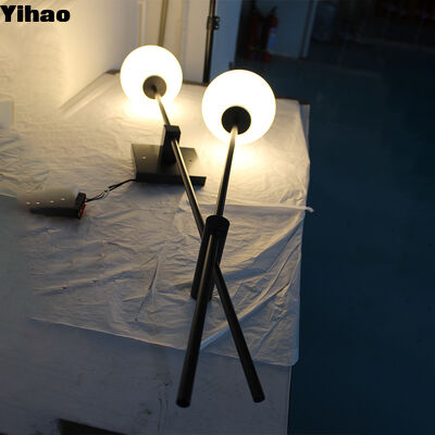 खरीदें लिविंग रूम और बेडरूम के लिए Yihao गर्म सफेद 3500K Dimmable लाइट के साथ एलईडी क्रिस्टल वॉल लैंप ऑनलाइन निर्माण