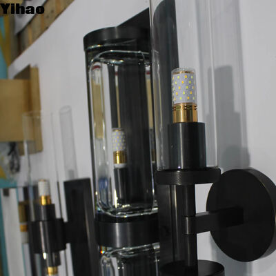 लिविंग रूम और बेडरूम के लिए 2700K गर्म सफेद प्रकाश और आधुनिक डिजाइन के साथ तांबा सामग्री दीवार दीपक